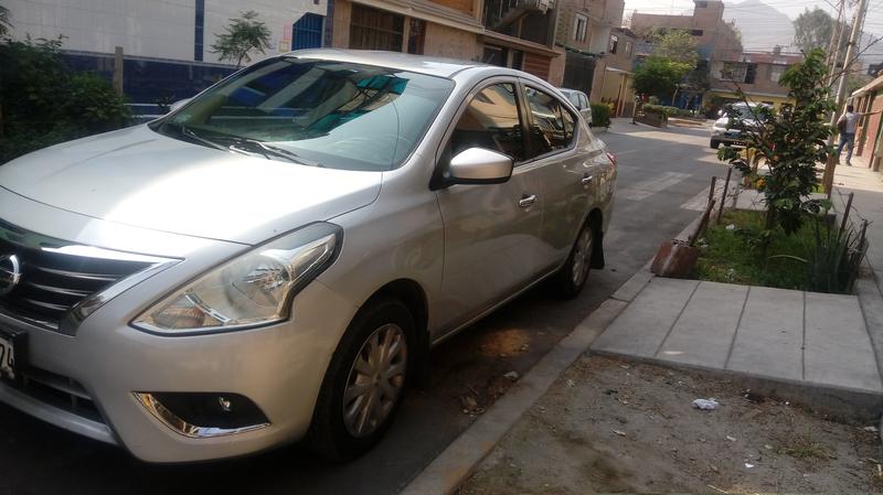 Nissan Versa sense • 2015 • 80,000 km 2