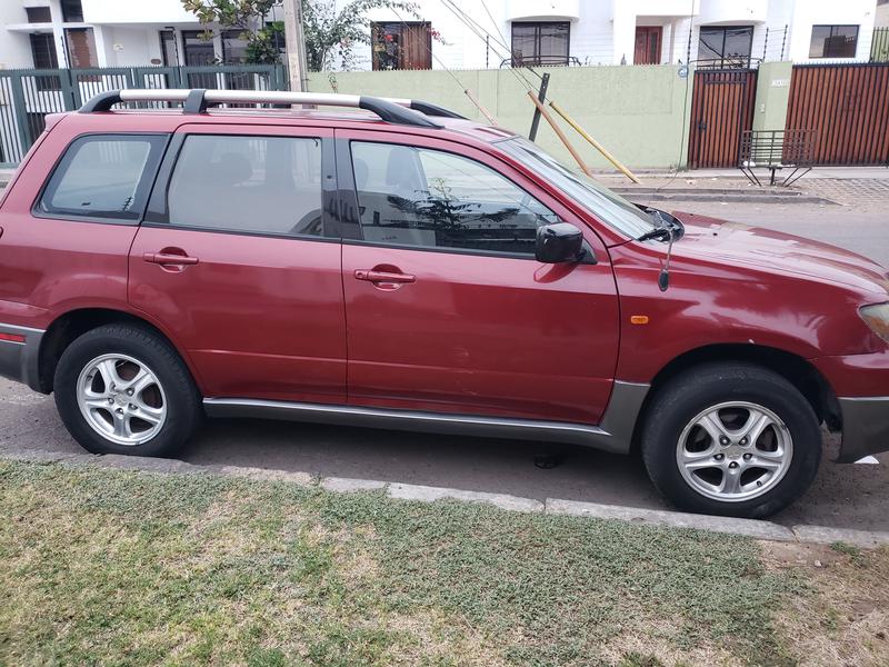 Mitsubishi Outlander • 2004 • 116,590 km 4