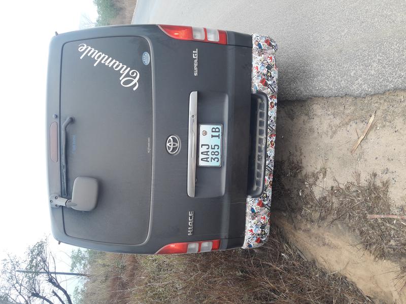 Toyota Hiace • 2005 • 299,000 km 10