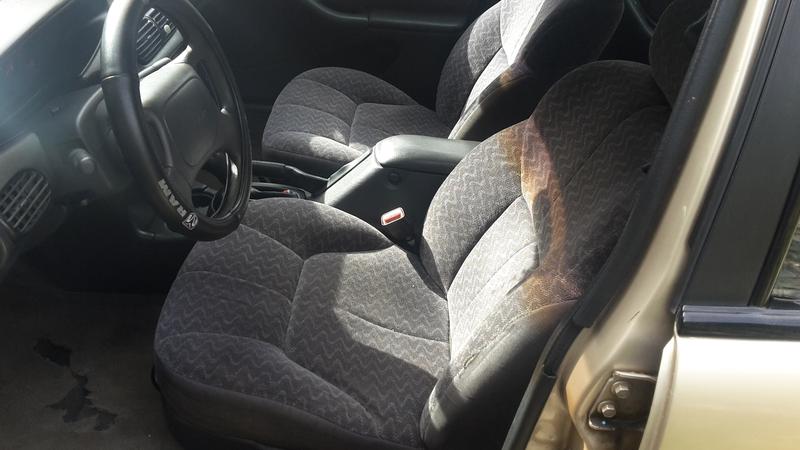 Chrysler Stratus • 1999 • 150,000 km 6