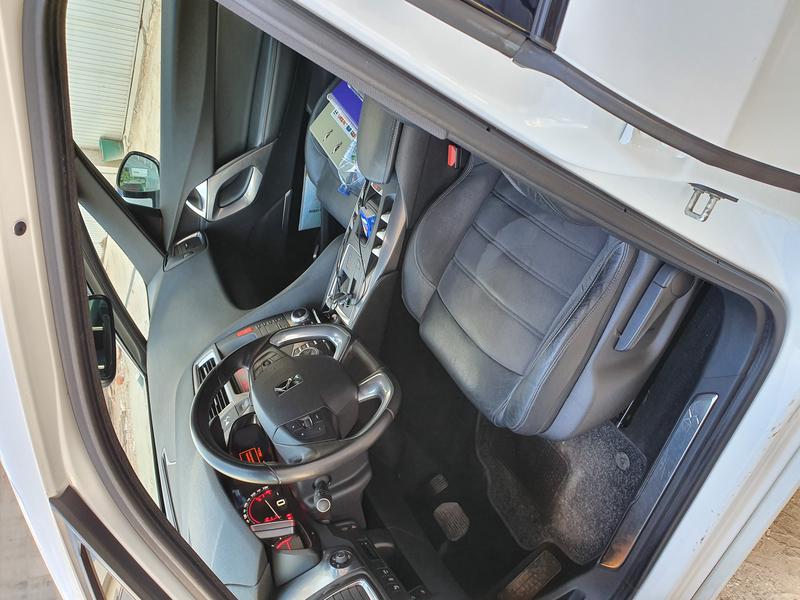 Citroën DS5 • 2013 • 184,000 km 4