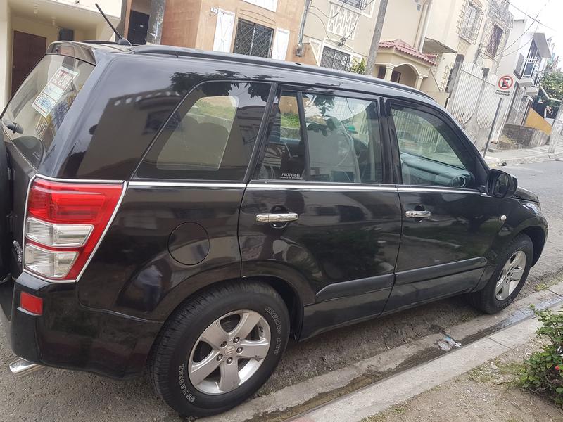 Suzuki Grand Vitara • 2010 • 162,000 km 2