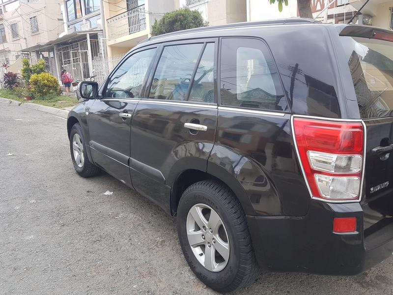 Suzuki Grand Vitara • 2010 • 162,000 km 6