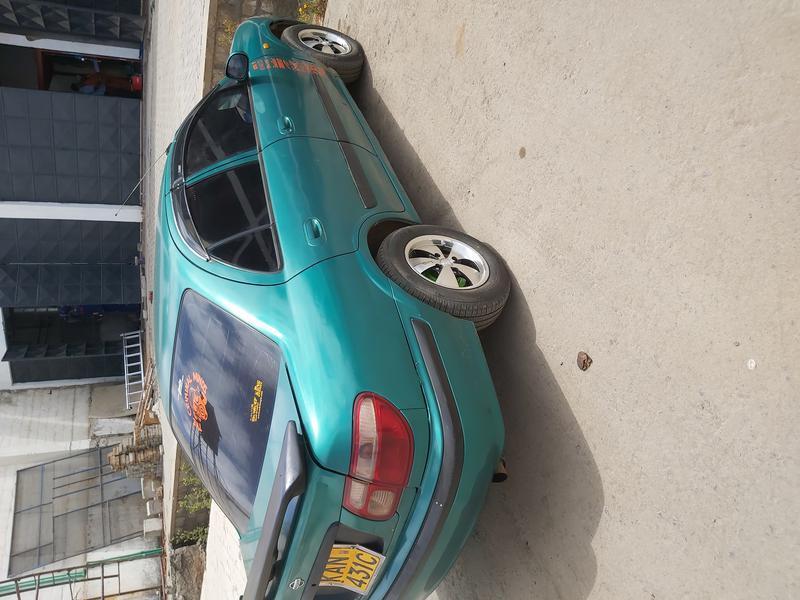 Nissan Sunny • 2006 • 256,000 km 2