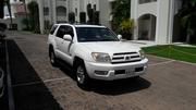 Toyota 4 Runner Limited • 2005 • 81,500 km 2