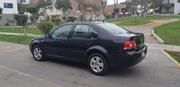 Volkswagen Bora • 2010 • 32,270 km 3