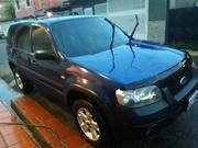 Ford Escape • 2006 • 194,000 km 1