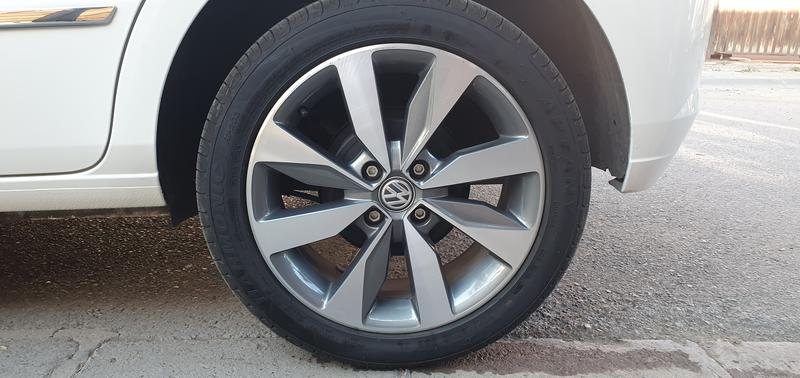 Volkswagen  • 2019 • 14,071 km 1