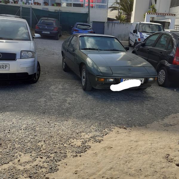 Porsche 924 • 1979 • 180,000 km 1