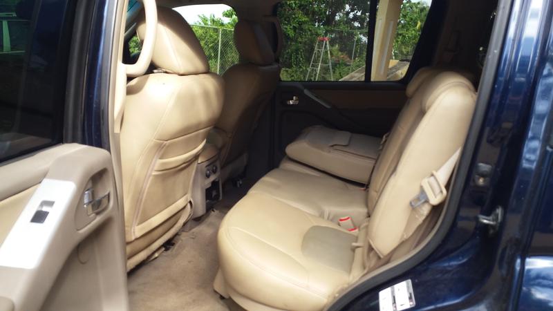 Nissan Pathfinder • 2010 • 160,000 km 6