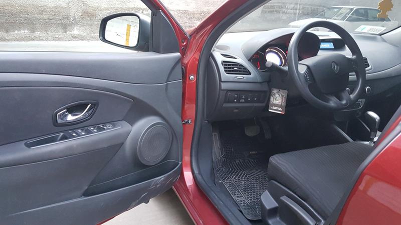 Renault Fluence • 2016 • 65,864 km 2