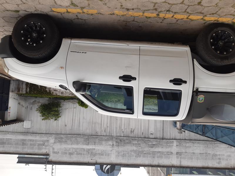 Chevrolet Luv • 2008 • 130,000 km 7