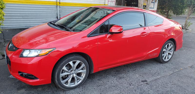 Honda Civic • 2012 • 93,000 km 2