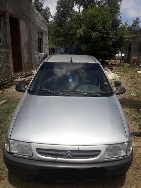 Citroën Saxo • 1997 • 1,500 km 3