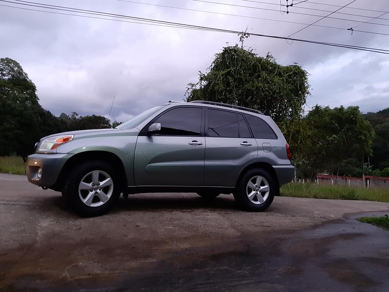 Toyota RAV4 • 2004 • 122,000 km 6