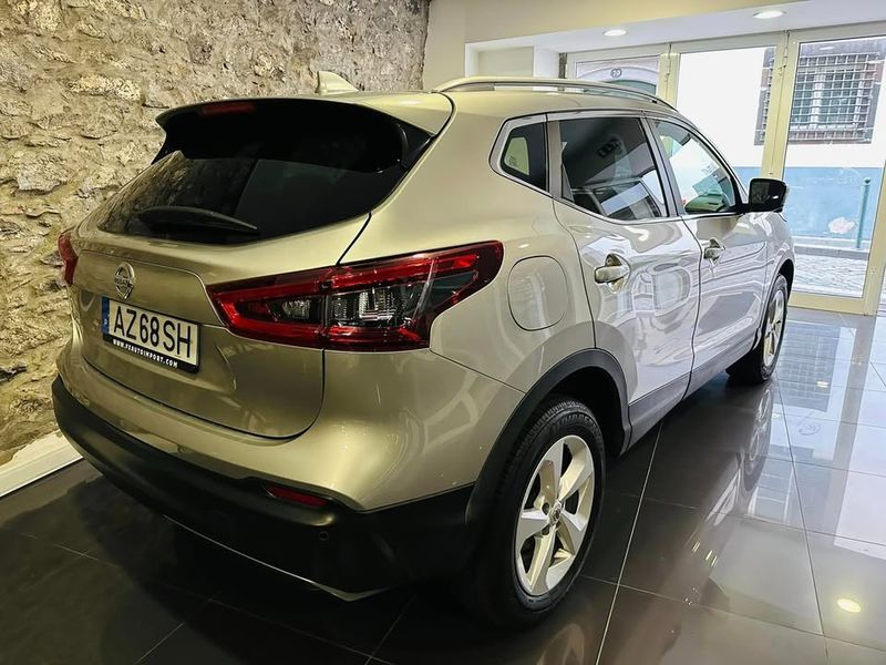 Nissan Qashqai • 2020 • 106,000 km 4