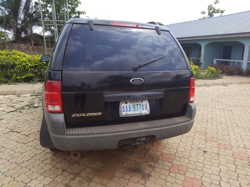 Ford Explorer • 2003 • 190 km 5