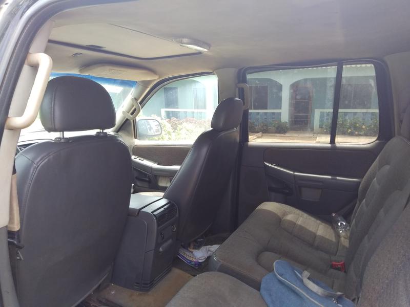 Ford Explorer • 2003 • 190 km 2