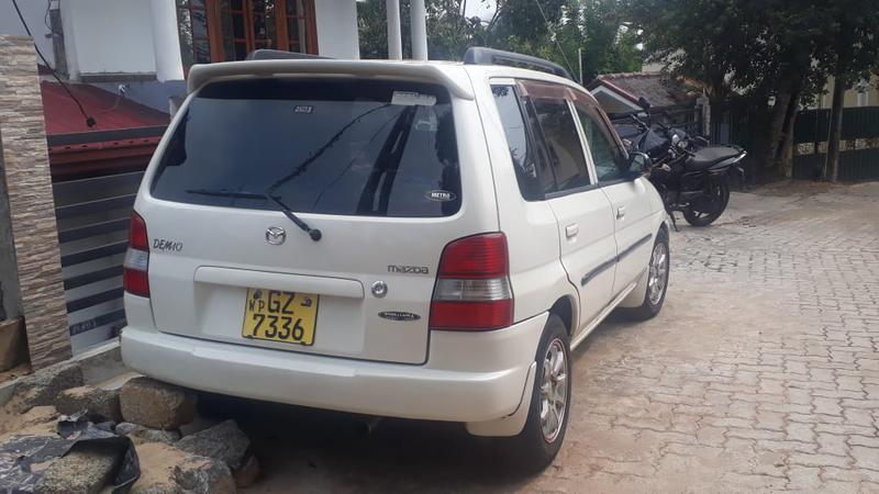 Mazda Demio • 1999 • 75,000 km 5