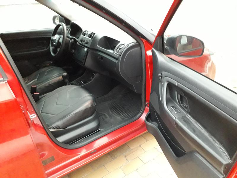 Škoda Fabia • 2010 • 273,000 km 6