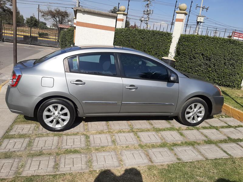 Nissan Sentra 2.0 • 2012 • 110,000 km 13