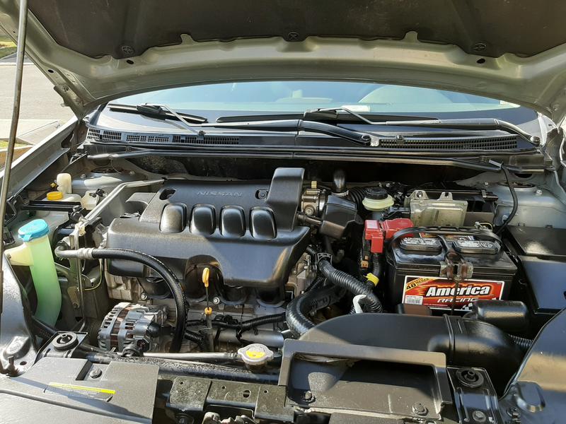 Nissan Sentra 2.0 • 2012 • 110,000 km 2