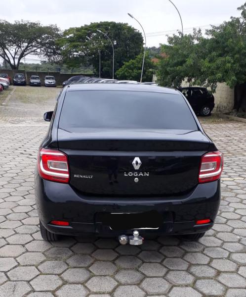 Renault Logan • 2018 • 36,000 km 2