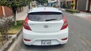 Hyundai Accent • 2014 • 32,000 km 5