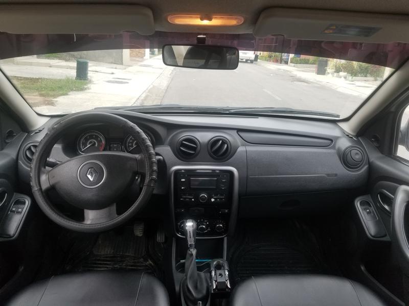 Renault Sandero • 2015 • 105 km 4