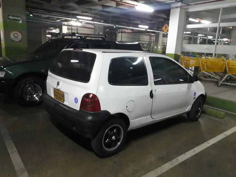 Renault Twingo • 2007 • 140,000 km 1