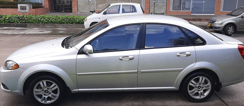 Chevrolet Optra • 2013 • 80,000 km 3