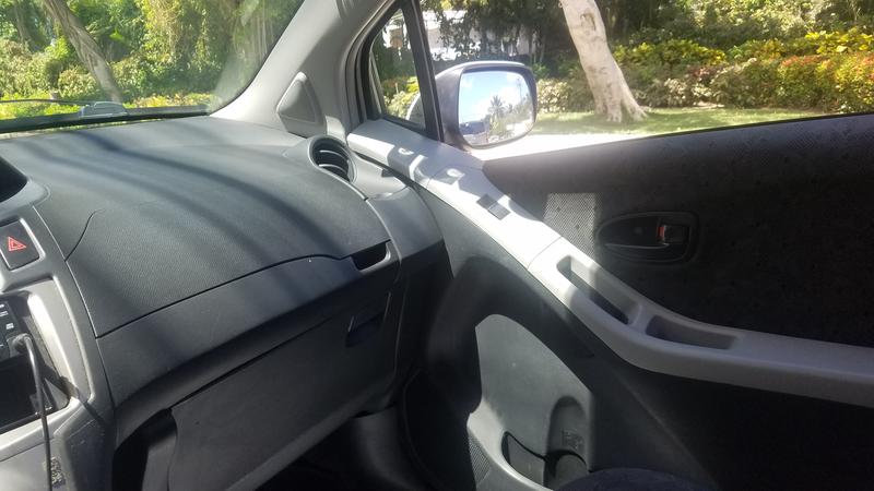 Toyota Yaris • 2011 • 79,000 km 5