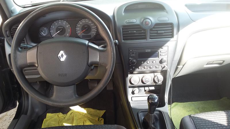 Renault Sandero • 2012 • 107,000 km 9