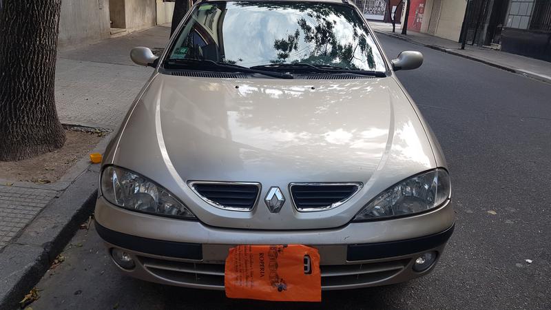 Renault Mégane • 2000 • 157,000 km 2