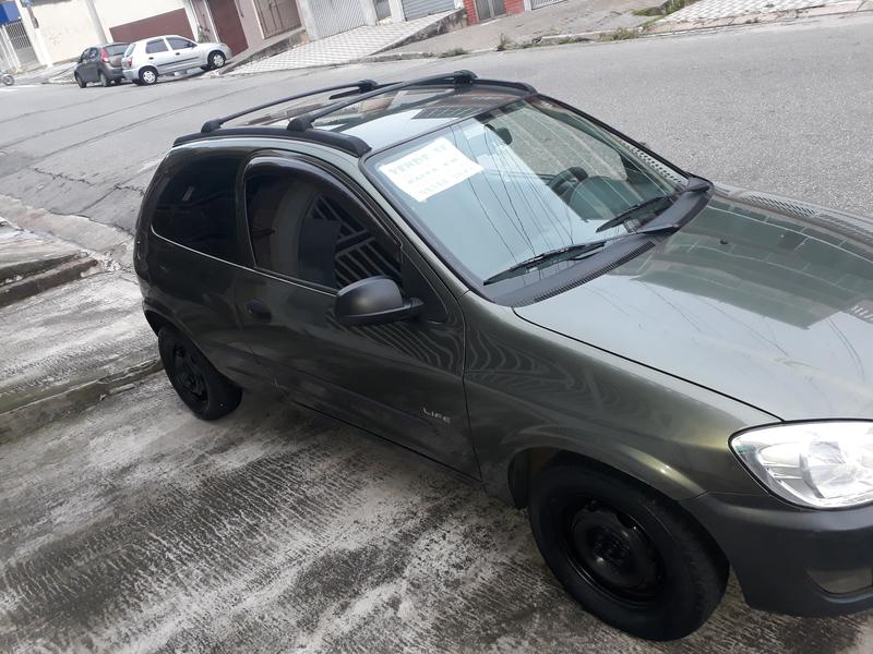 Chevrolet Corsa • 2009 • 68,650 km 2
