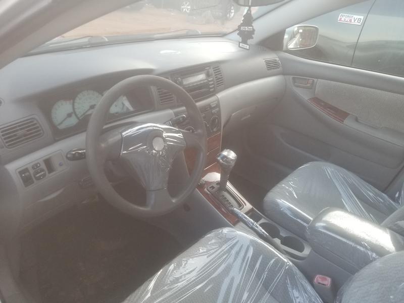 Toyota Corolla • 2004 • 90,115 km 5