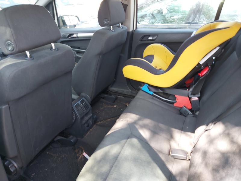 Opel Zafira • 2006 • 235,000 km 5