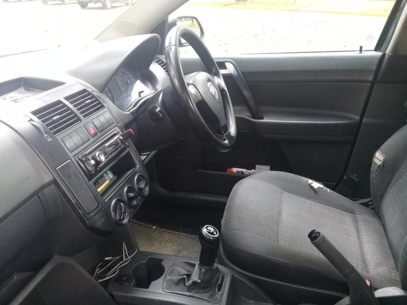 Volkswagen Polo • 2009 • 289,000 km 3