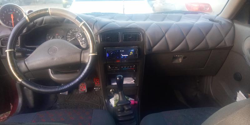 Nissan  • 1992 • 1,800 km 3