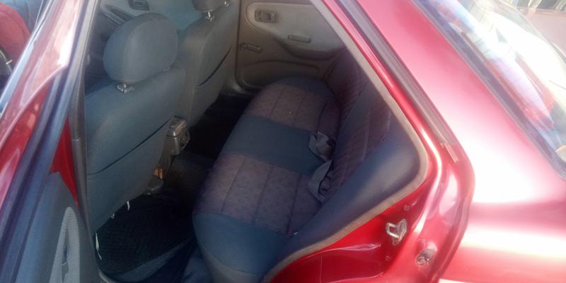 Nissan  • 1992 • 1,800 km 1