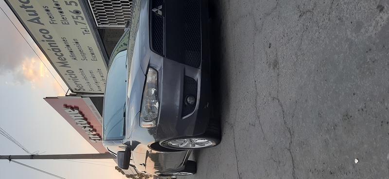 Mitsubishi Lancer • 2010 • 100,000 km 2