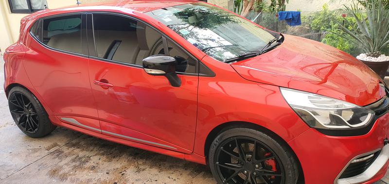 Renault Clio • 2015 • 20,000 km 1