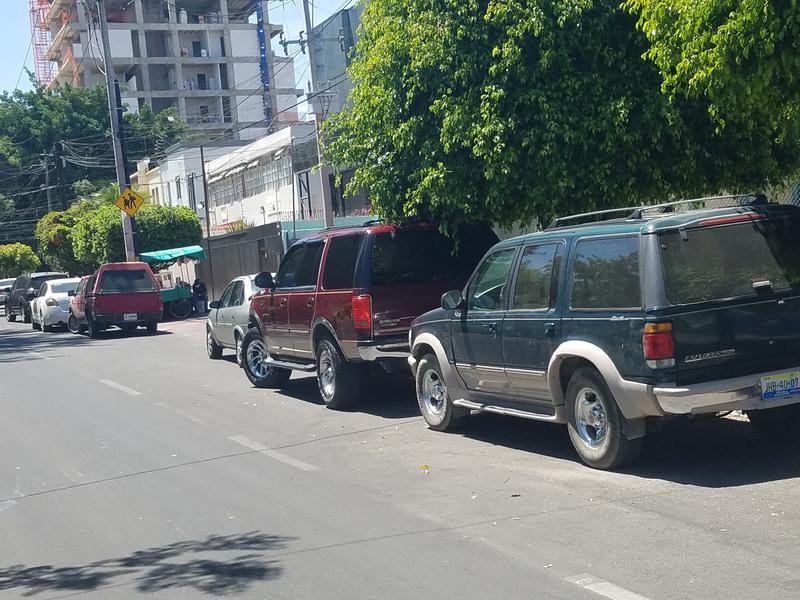 Ford Explorer • 1999 • 2,000 km 2