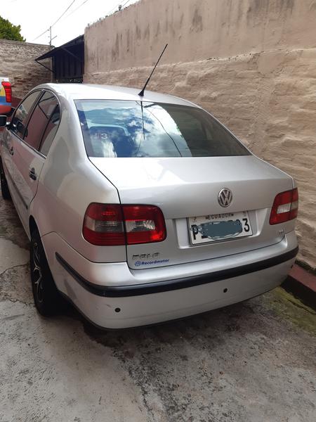 Volkswagen Polo • 2005 • 153,000 km 4