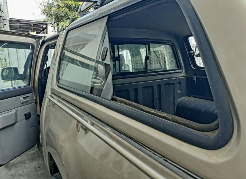 Mazda BT • 2011 • 185,000 km 4