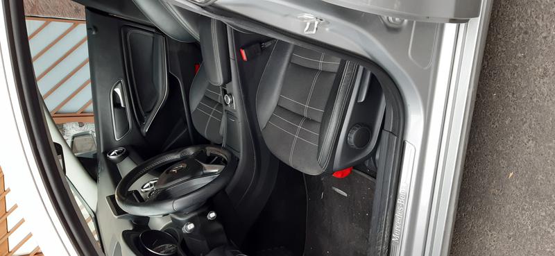 Mercedes-Benz CLA • 2014 • 61,000 km 12