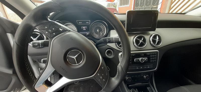 Mercedes-Benz CLA • 2014 • 61,000 km 4