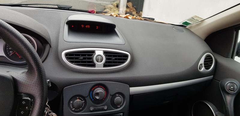 Renault Clio • 2007 • 210,000 km 8