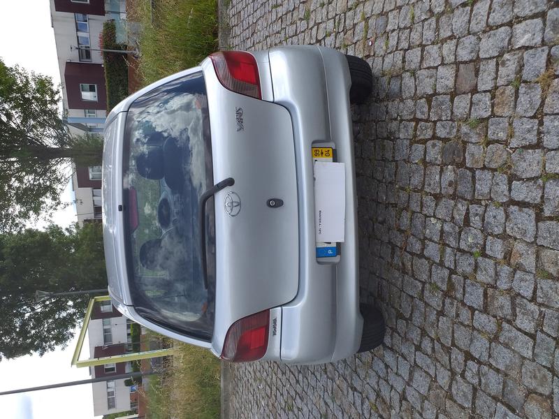 Toyota Yaris • 1999 • 153,000 km 2