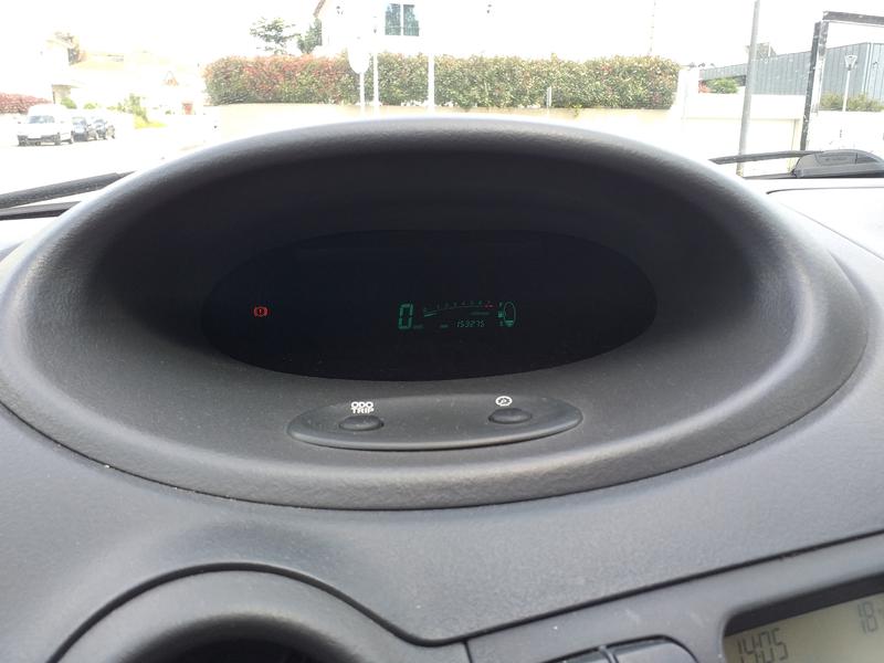 Toyota Yaris • 1999 • 153,000 km 3